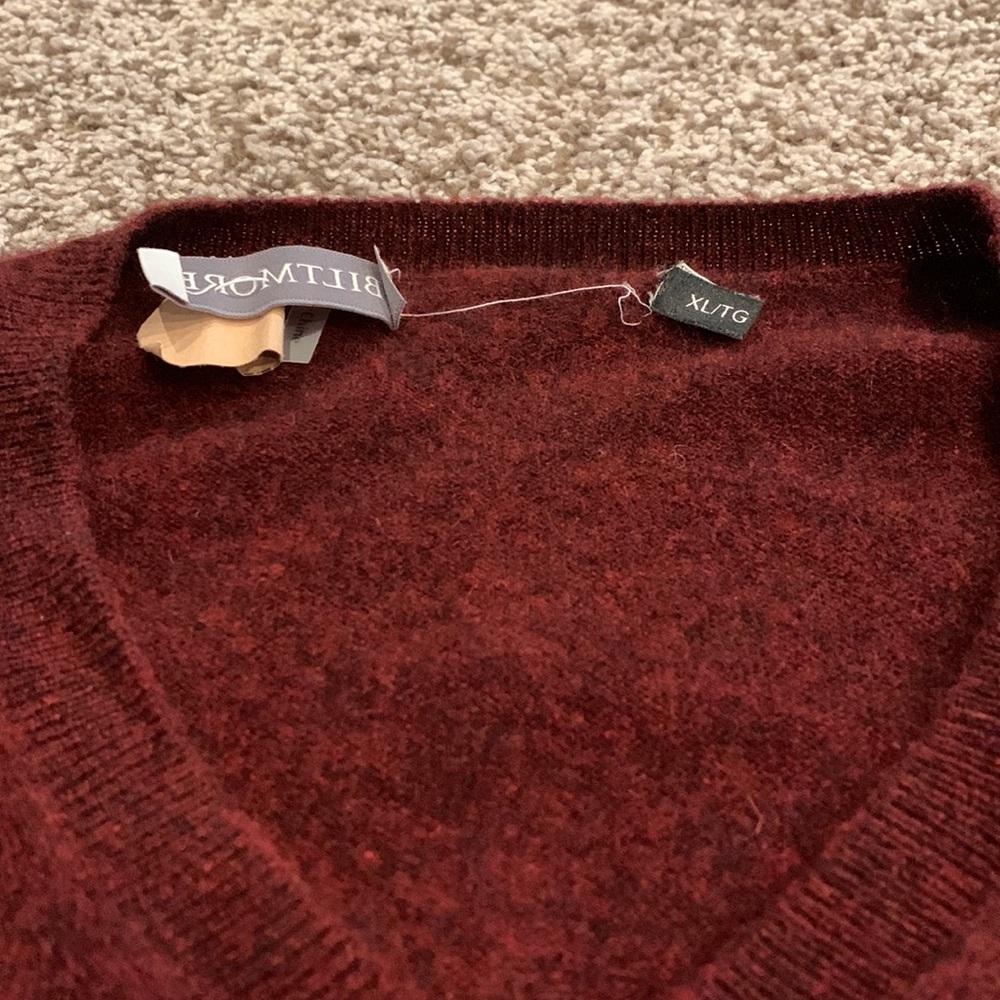 Biltmore cashmere sweater, XL - Picture 4 of 5